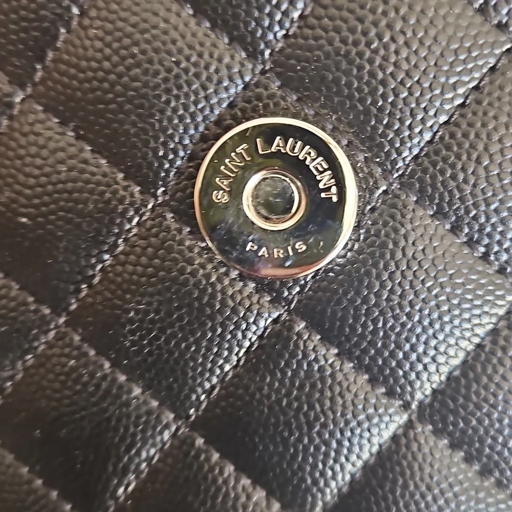 Yves Saint Laurent Black Envelope in Matelasse Lambskin - EUC - Picture 10 of 16